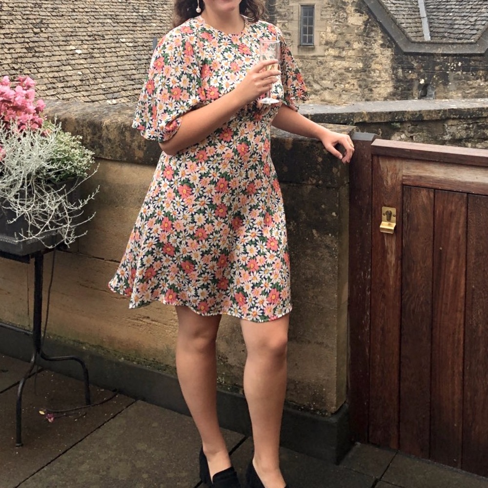 TOPSHOP Empire Waist Open-Back Floral Dress